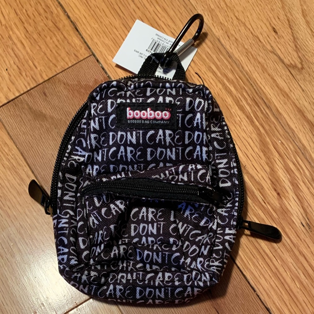 Cell phone pouch carrier